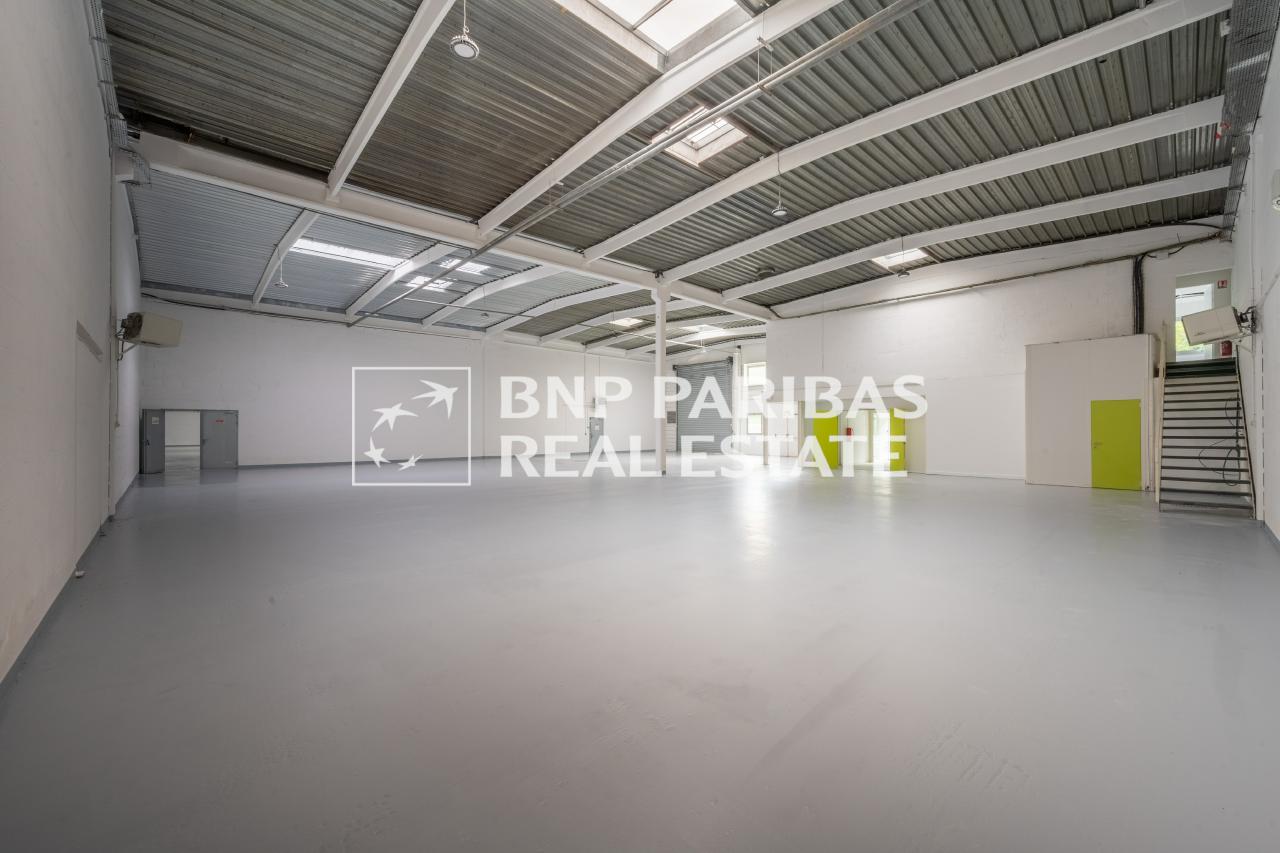 Local d'activité Trappes 752m² Location local d'activité Trappes Yvelines OLACT2529340 2